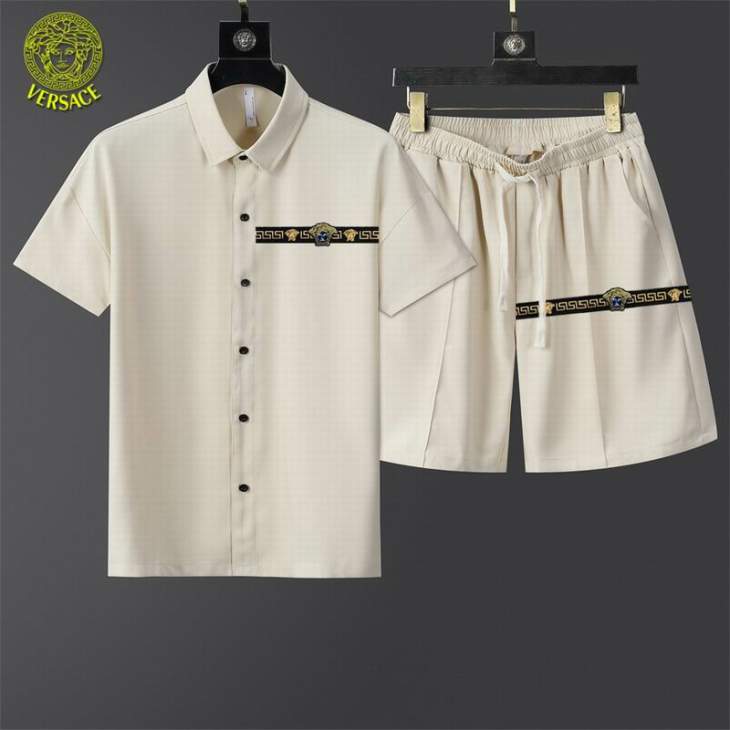 Picture of Versace Shirt Pant Suits _SKUVersaceM-3XL12yr47124806